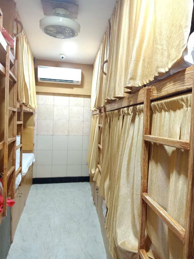 Mabrook Dormitory Mumbai Bagian luar foto