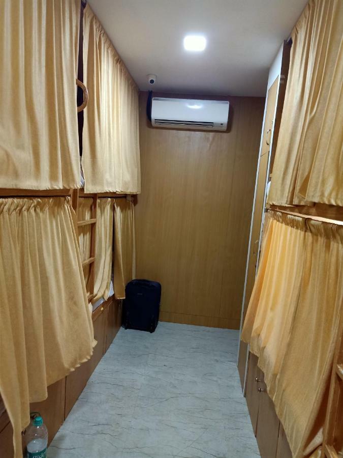 Mabrook Dormitory Mumbai Bagian luar foto
