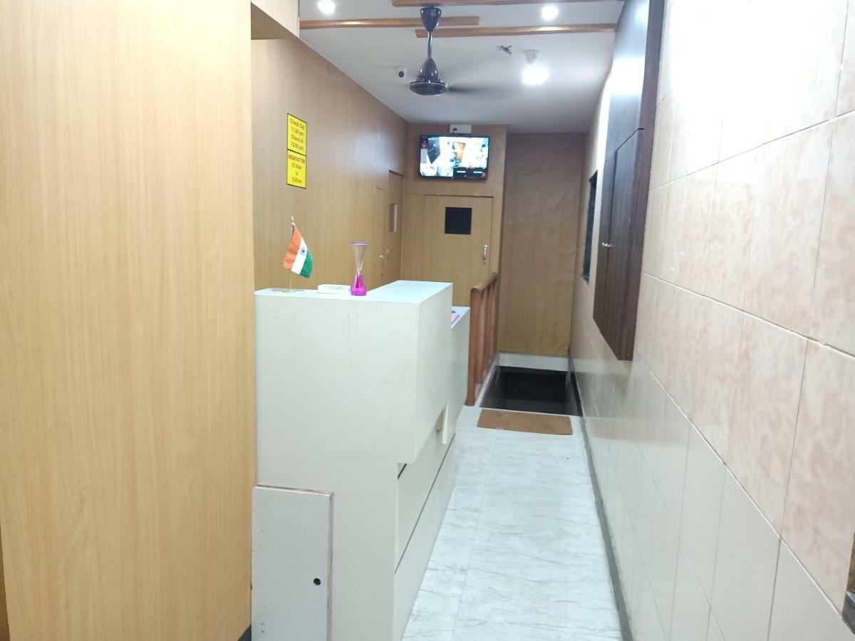 Mabrook Dormitory Mumbai Bagian luar foto