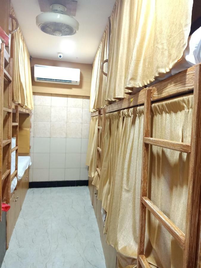 Mabrook Dormitory Mumbai Bagian luar foto